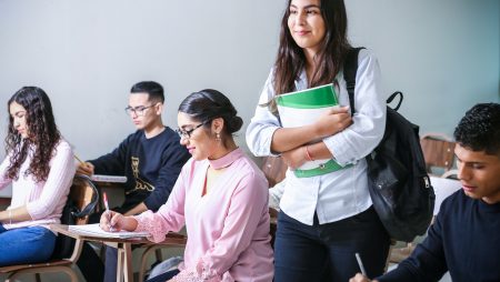 Практики турботи: підтримка учнів підліткового віку